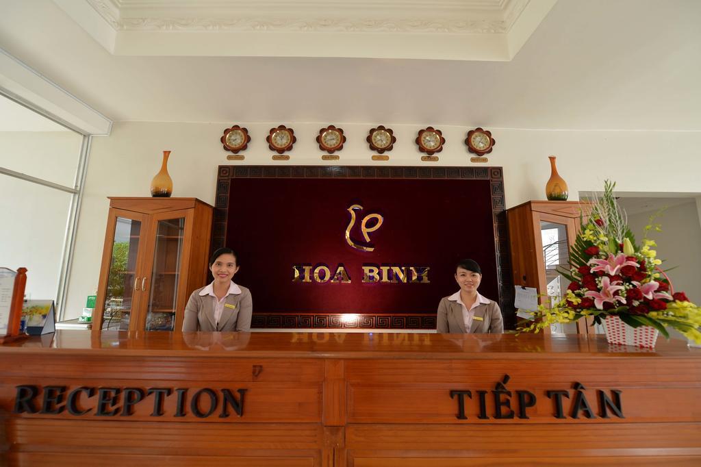 Hoa Binh 2 Hotel Long Xuyên Buitenkant foto
