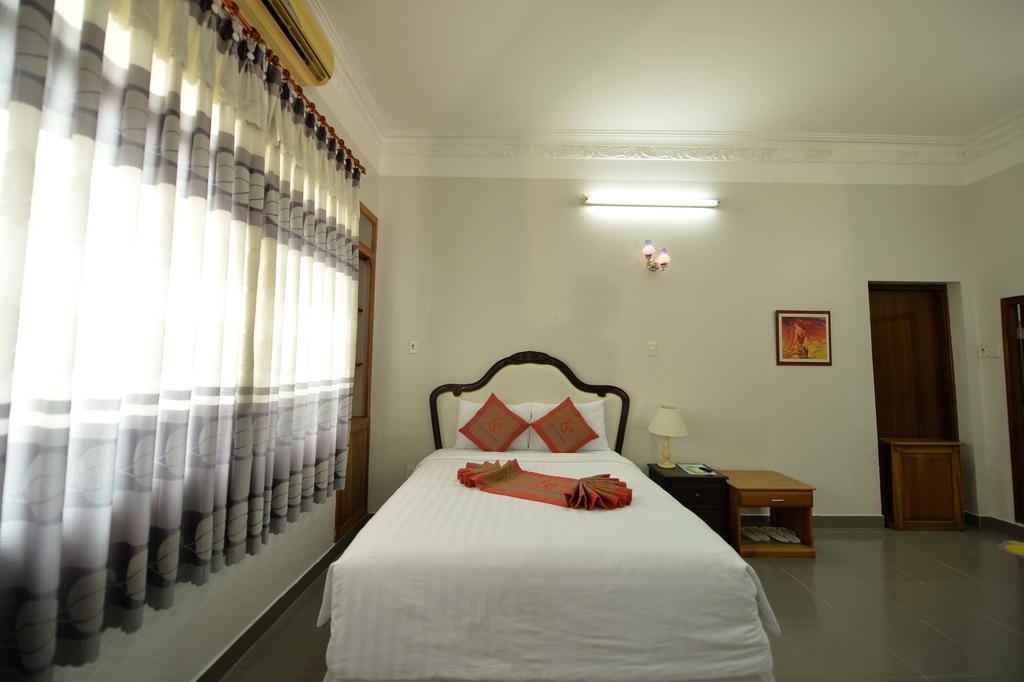Hoa Binh 2 Hotel Long Xuyên Buitenkant foto